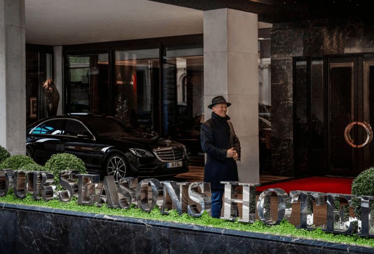 Four Seasons Hotel London at Park Lane exterior